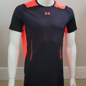 Under Armour Heatgear Fitted Mens Activewear T-Shirt 1370655-002 MSRP $50 NWT